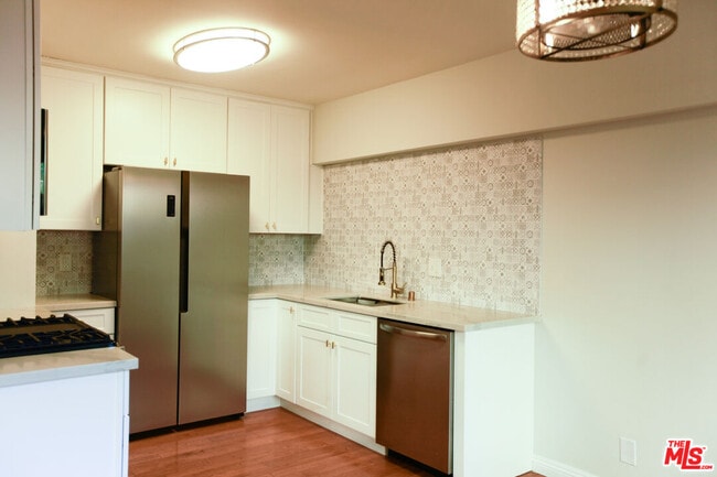 Photo - 1323 Ridgeley Dr Unit 2