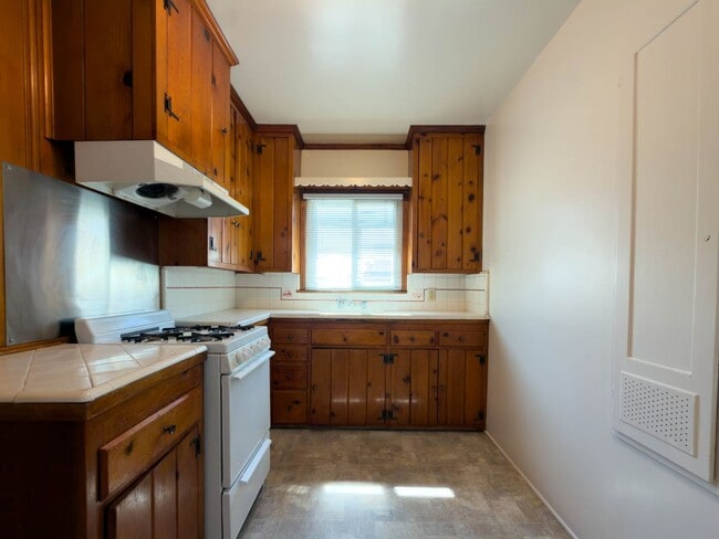 Photo - 4114 W Victory Blvd Unit 4116  A