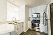 Photo - 114 North Doheny Drive