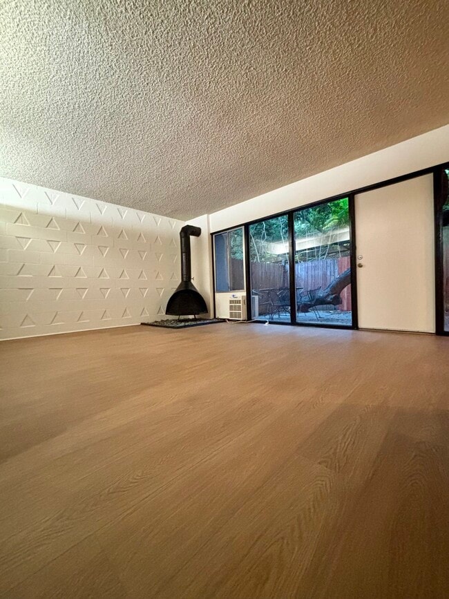 1BR - Living Room b - 317 Monterey Rd Unit #5