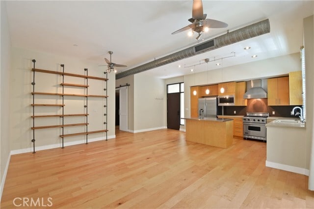 Photo - 133 The Promenade N Unit 325