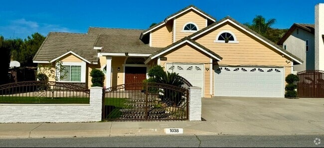 Building Photo - 1038 Regal Canyon Dr Rental
