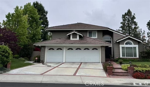 Building Photo - 1317 Cll Cecilia Rental
