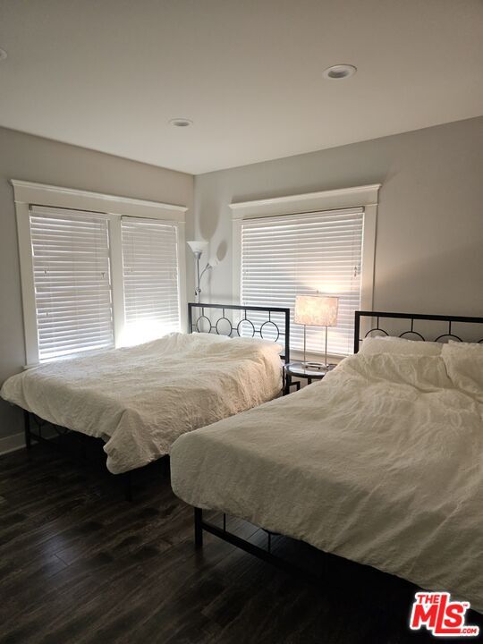 Photo - 1610 6th Ave