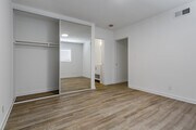3BR, 2BA - #1 - 570 Los Robles Apartments