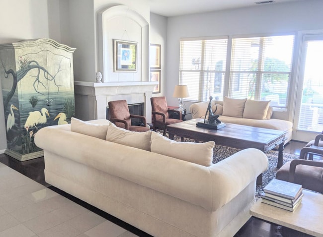 Photo - 725 Terra Nova Dr