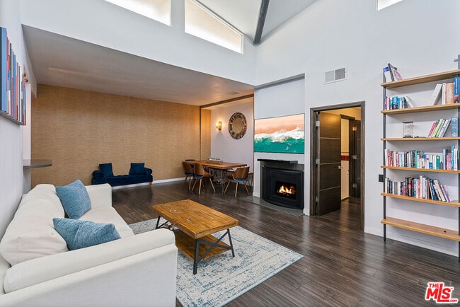 Photo - 2175 S Beverly Glen Blvd Unit 403