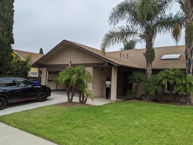 Building Photo - Welcome home to this charming 3-bedroom ho...