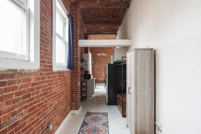 Photo - 215 W 7th St Unit 1301