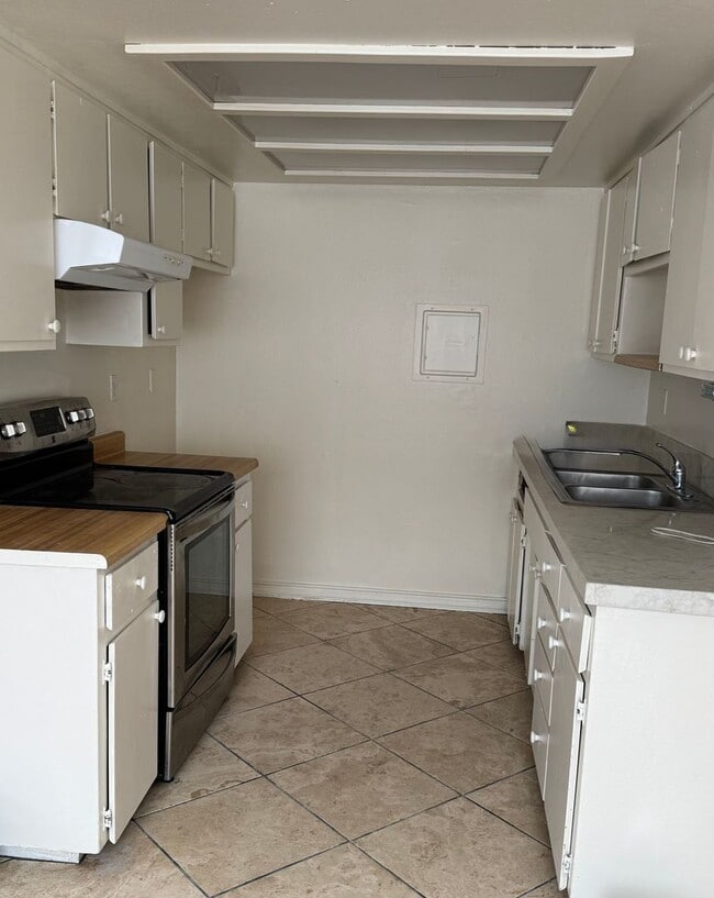 Photo - 713 N St Unit 713 North C #B