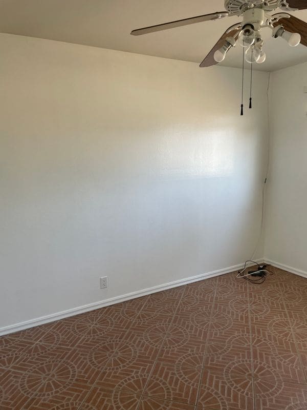 Photo - 919 Joann St