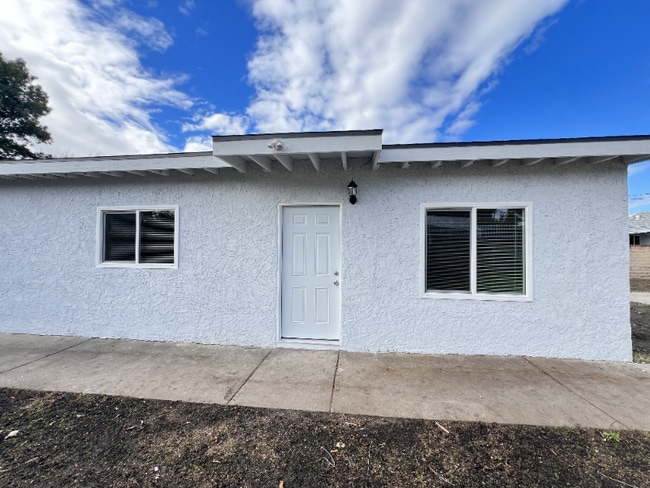 Photo - 1444 W Grand Ave