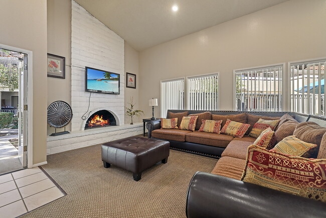 Photo - Camarillo Oaks