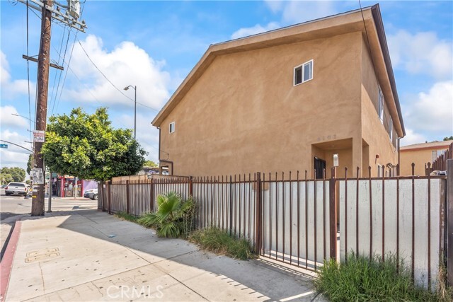 Photo - 6102 San Pedro St