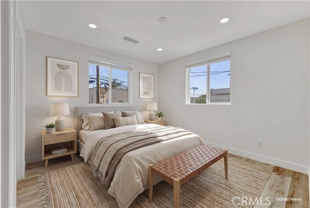 Photo - 1916 Cedar Ave