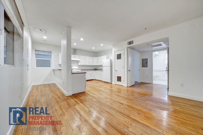 Photo - Westlake Park Square Apartments