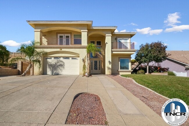 Gorgeous 4 Bedroom | 3.5 Bath - Gorgeous 4 Bedroom | 3.5 Bath House