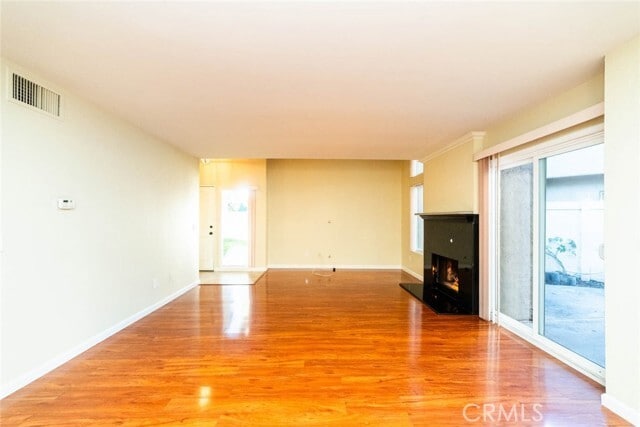 Photo - 923 Lombard Ct