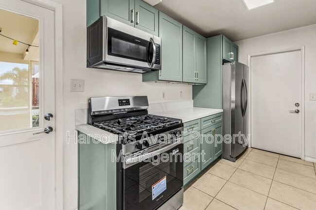 Photo - 911 Civic Center Dr