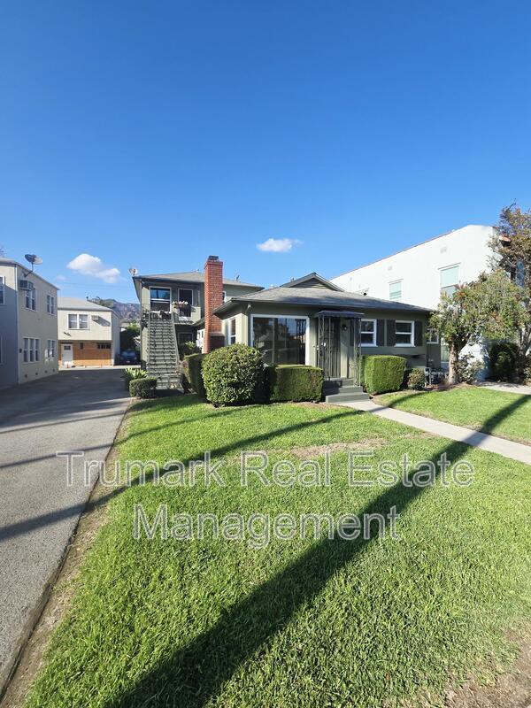 Photo - 649 W Glenoaks Blvd Condo