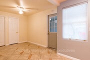 Photo - Smaller 2 Bedroom, 1 Bath Duplex Unit with Garage & Washer/Dryer Hook-Ups Unit 4335 1/2 Louisiana Street