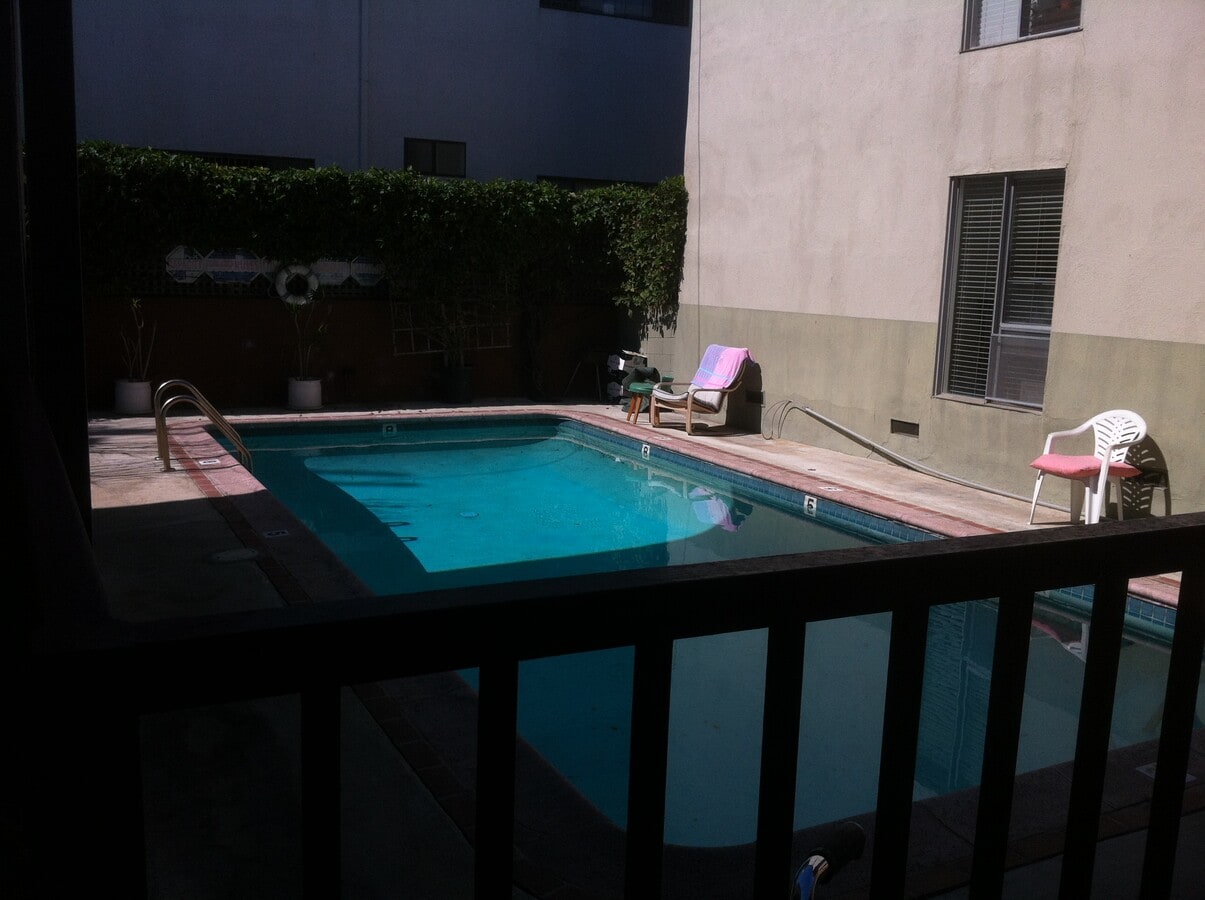 Photo - 940 S Venice Blvd Apartments Unit 8