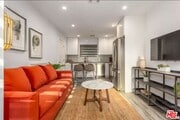 Photo - 314 S Orange Dr House