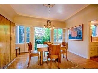 Dinig Roomd - Vintage Luxury W/ Private Yard