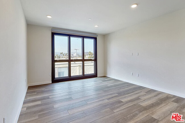 Photo - 1070 S Bedford St Unit 205