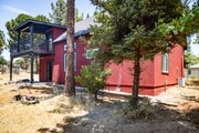 Photo - Beautiful 2 Bedroom Back House