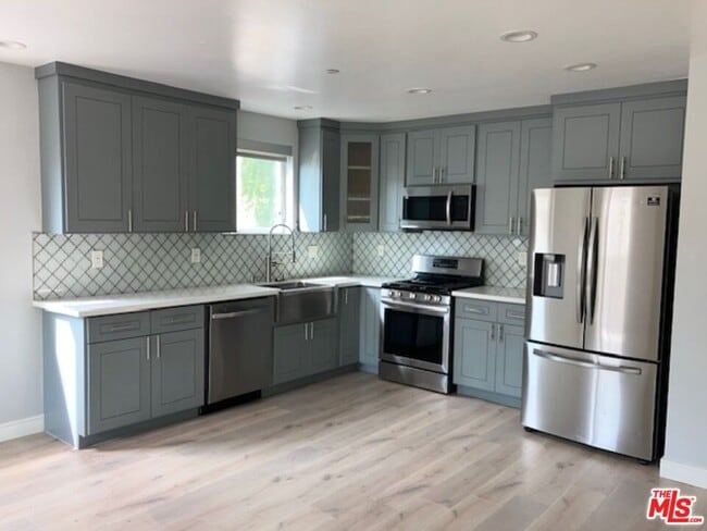 Photo - 11318 Miranda St Unit 1/2