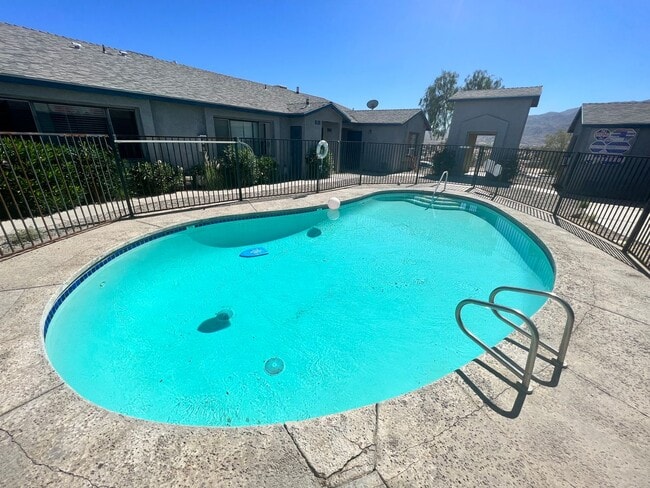 Photo - 2 Bedroom 1.5 Bath w Pool Unit 05