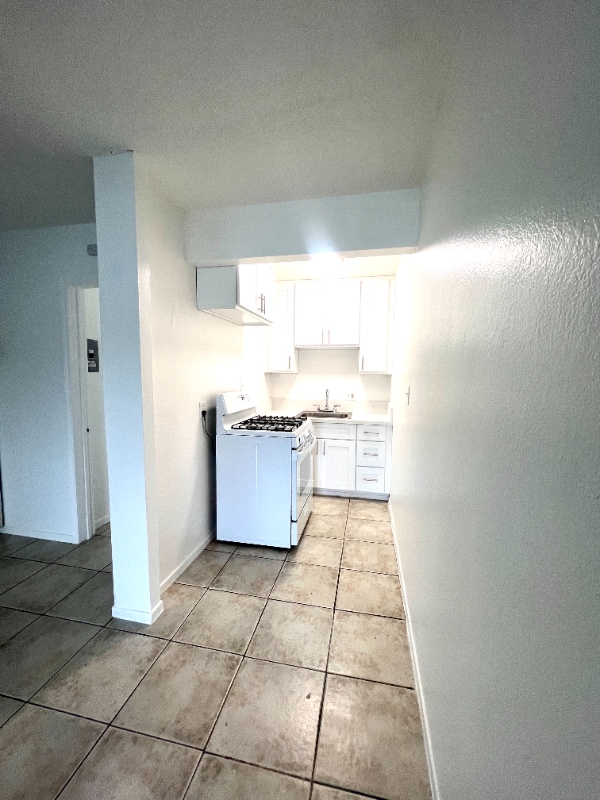 Photo - 1134 N East St Unit F