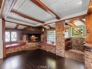 Photo - 2624 E 8th St