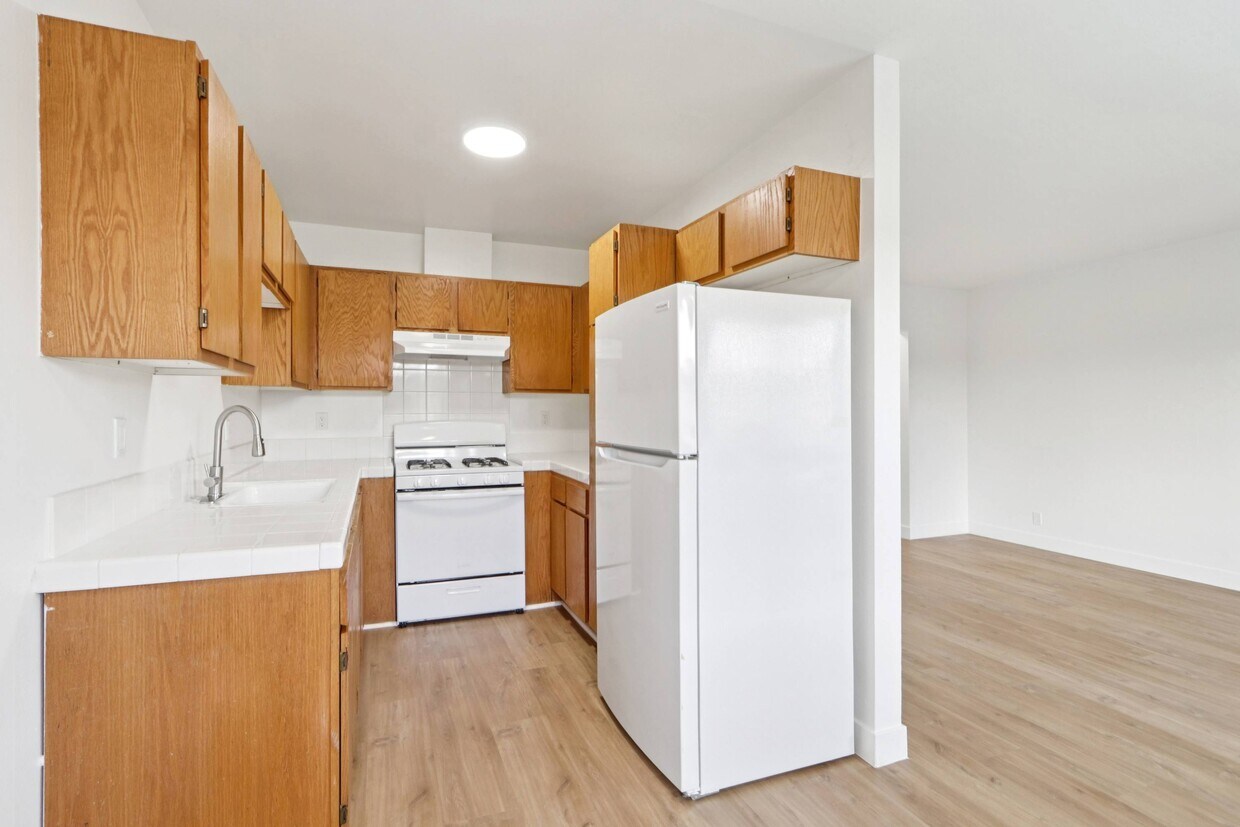 Floor Plan - 1 Bedroom. 1 Bathroom. 0 Half