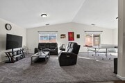 Photo - 832 Alvin St