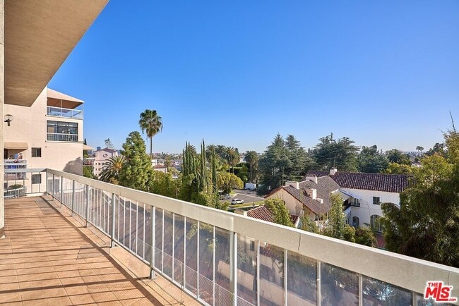 Photo - 4460 Wilshire Blvd Unit 701