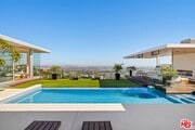 Photo - 1476 Blue Jay Way