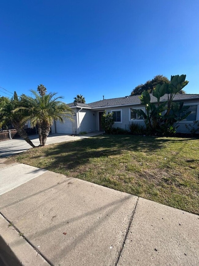 Building Photo - Beautiful Remodeled 3 Bedroom 2 Bath Home,...