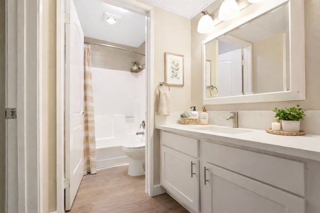 Photo - Tremont Apartments | 514 S Catalina St