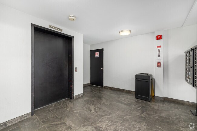 Lobby - Citronia Luxe Towers Apartments