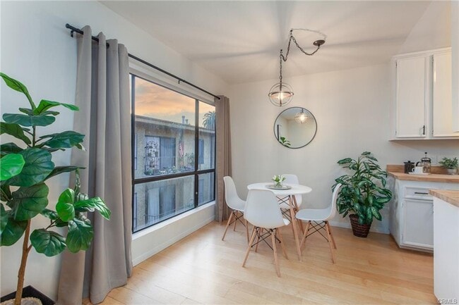 Photo - 1735 N Fuller Ave Unit 1735 Fuller #425