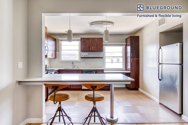 Photo - 1067 Elkgrove Ave Unit FL2-ID494