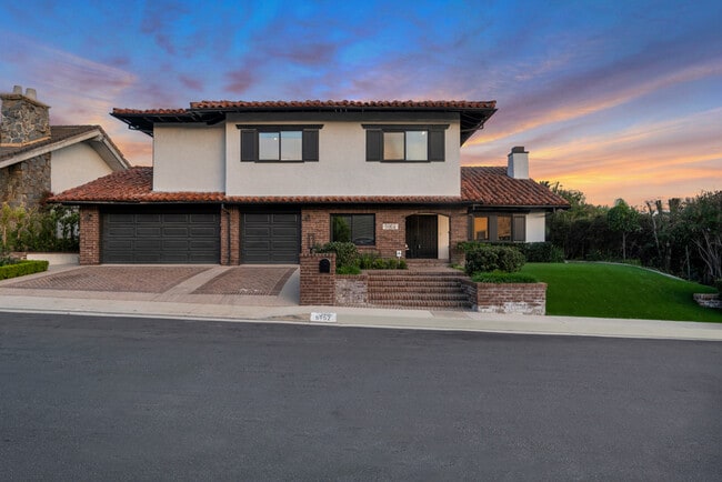 Building Photo - 5952 Woodland View Dr