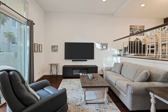 Photo - 255 Valley Dr