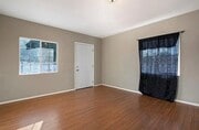 Photo - 658 Sheridan Way