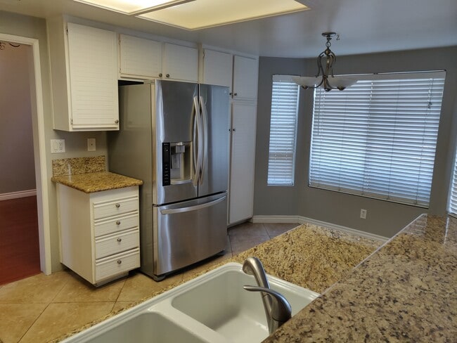 Photo - 1808 Crystal Ridge Way