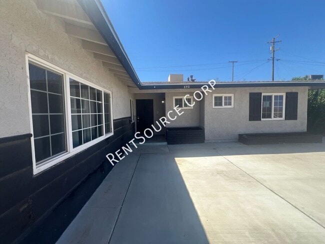 Photo - 850 Linda Ln
