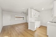 Photo - 940 W Gage Ave