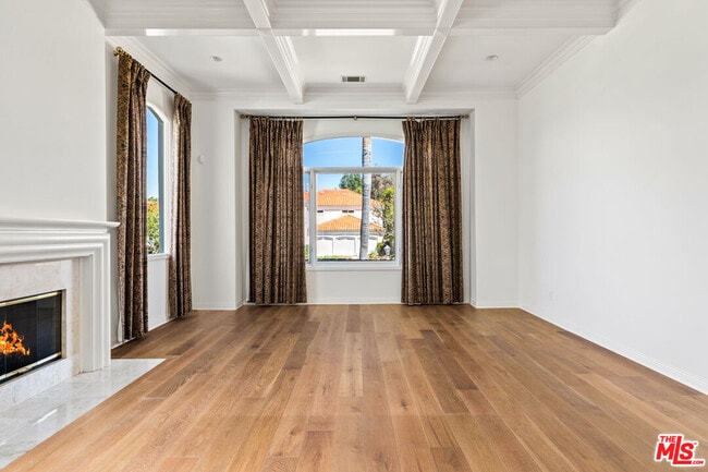 Photo - 25724 Simpson Pl